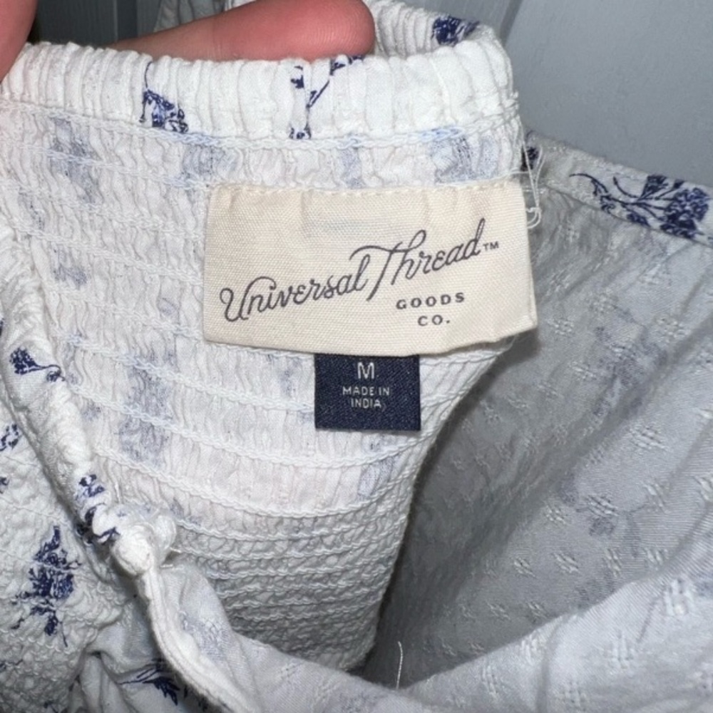 Universal Thread ~ Dress - Picture 3 of 3